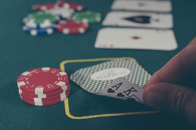 ¿Cómo puedo saber si soy adicto a una conducta (sexo, tecnología, juego, comida) o solo es un gusto excesivo?